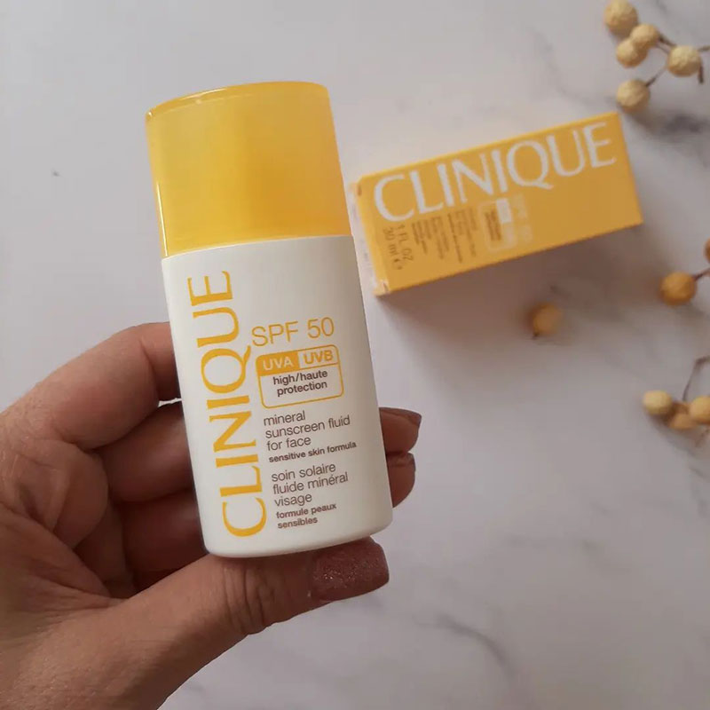 مایع ضد آفتاب مینرال Clinique